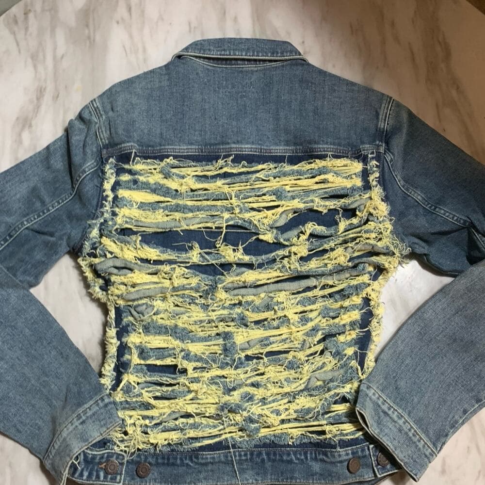 Si tu veux Women’s Jean Jacket size medium - Thumbnail 2