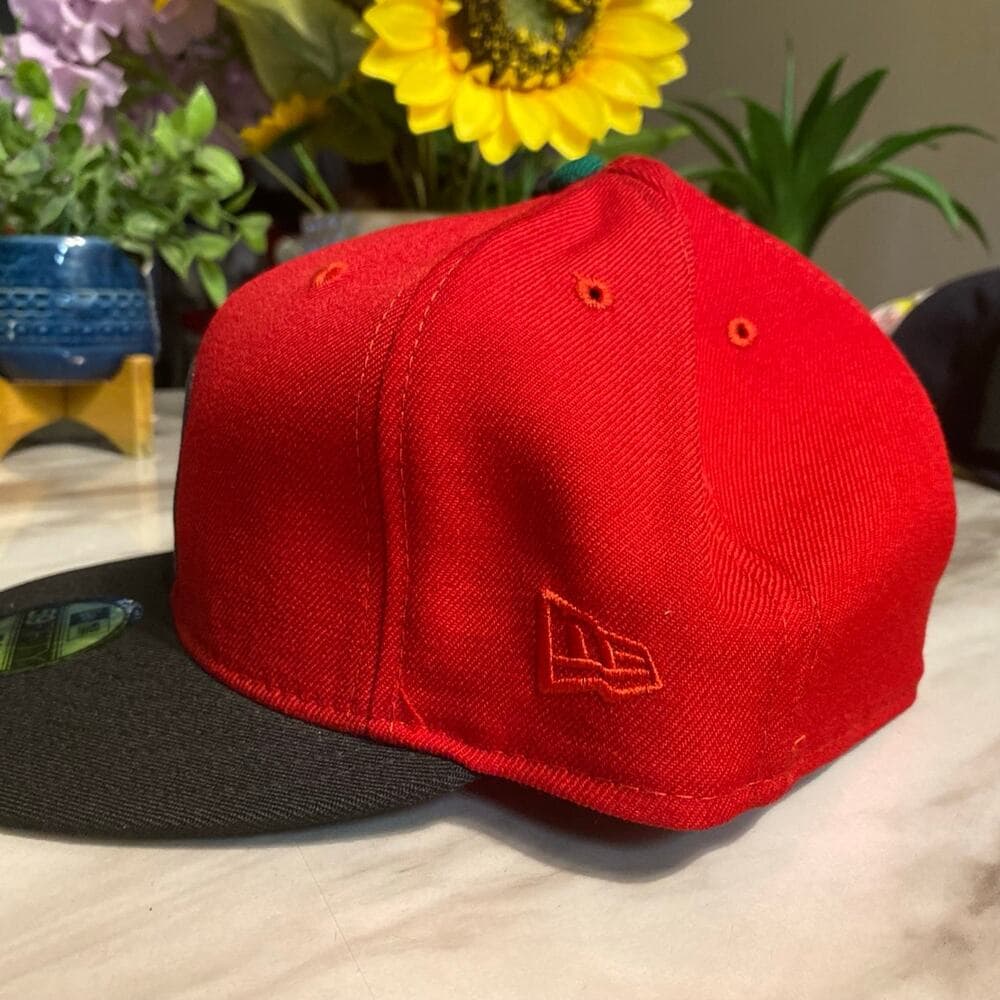 New Era Hat Size 7 5/8 - Thumbnail 2