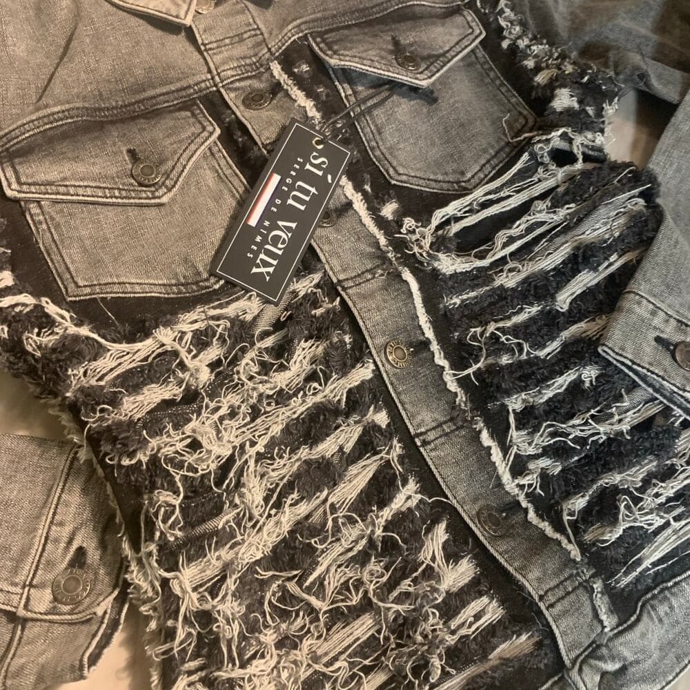 Si tu veux women’s Jean Jacket size medium - Thumbnail 3