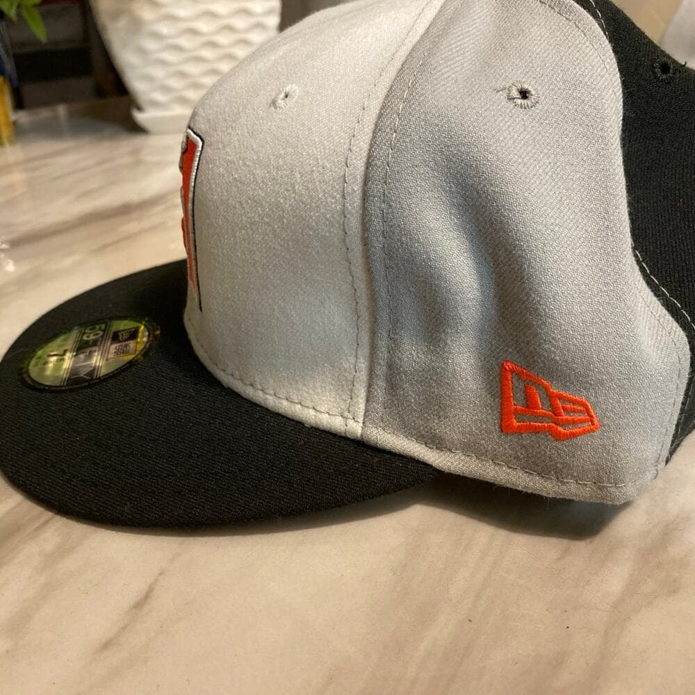New Era Hat Size 7 5/8 - Thumbnail 2