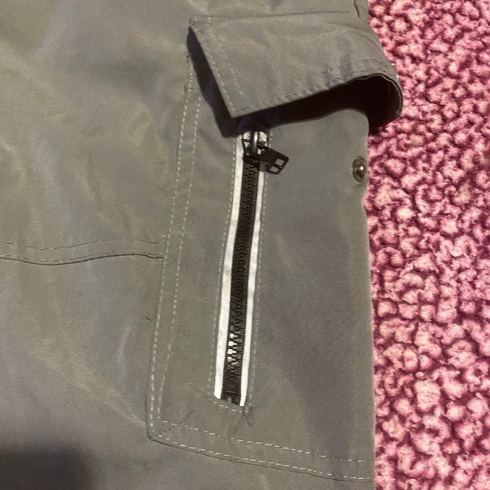 Men’s pants size medium - Thumbnail 2