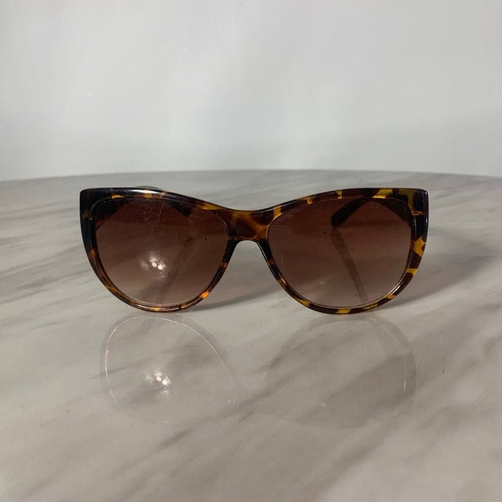 Women’s Sunglasses - Thumbnail 5
