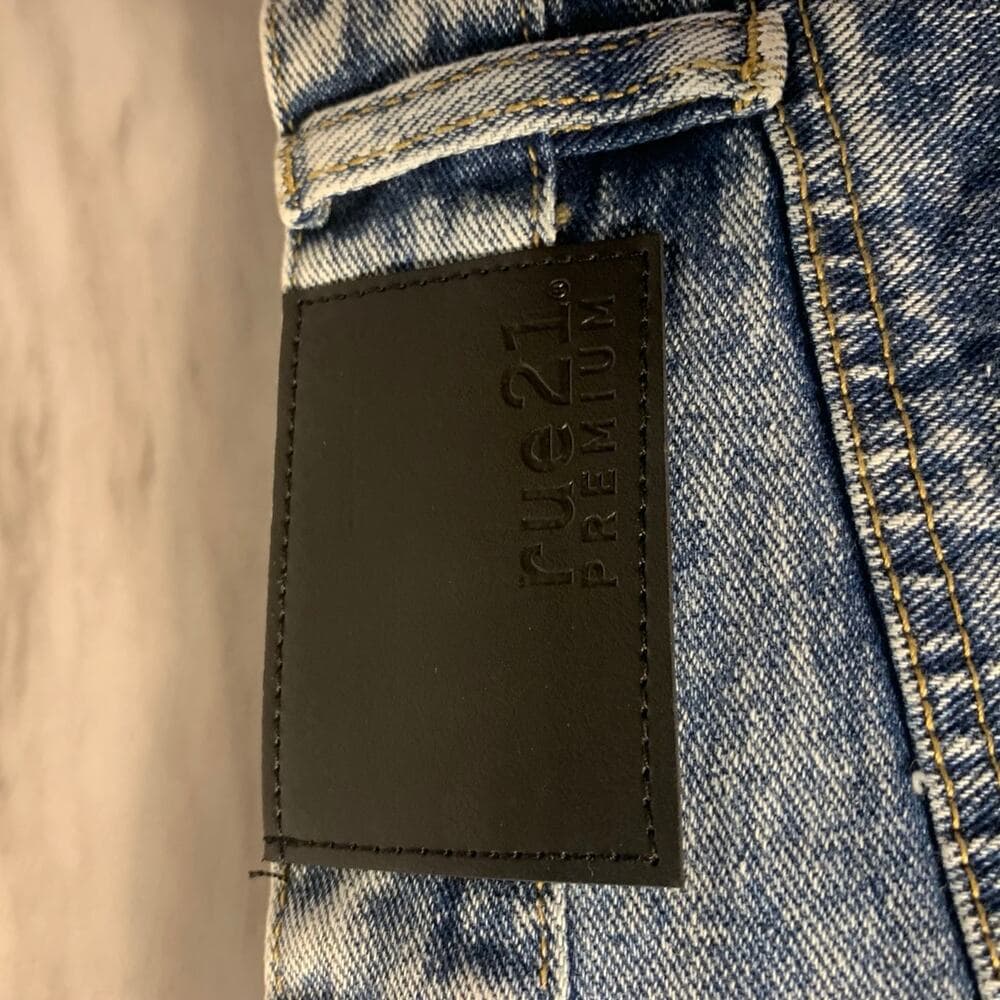 Rue 21 Jeans Relaxed Crop - Thumbnail 4
