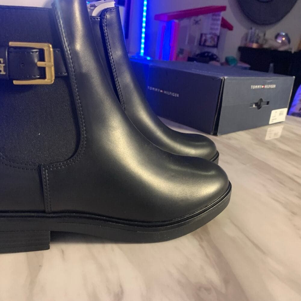 Tommy Hilfiger baylon Boots Size 7.5 - Thumbnail 3