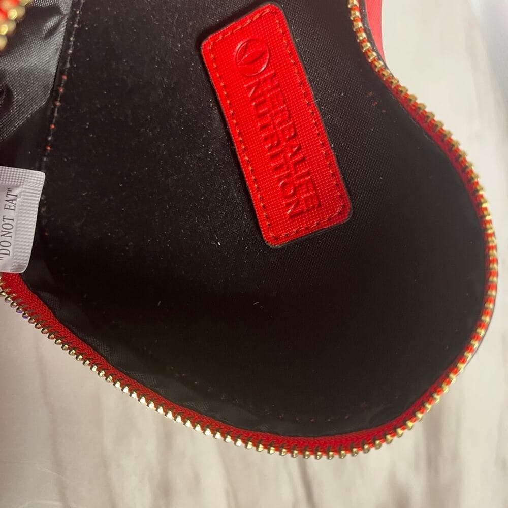 herbalife nutrition red Heart Purse - Thumbnail 4