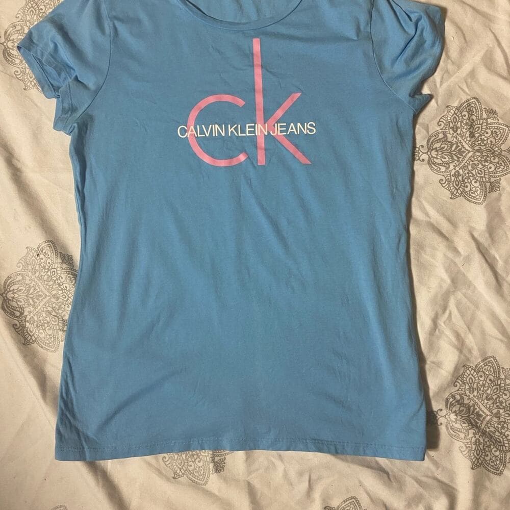 Calvin Klein T-shirt Size XL - Thumbnail 2