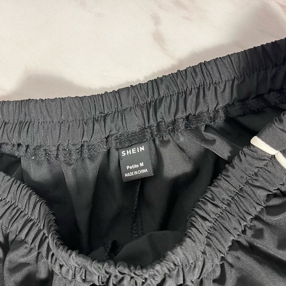 SHEIN Women’s Black Pants Size Petite Medium - Thumbnail 2
