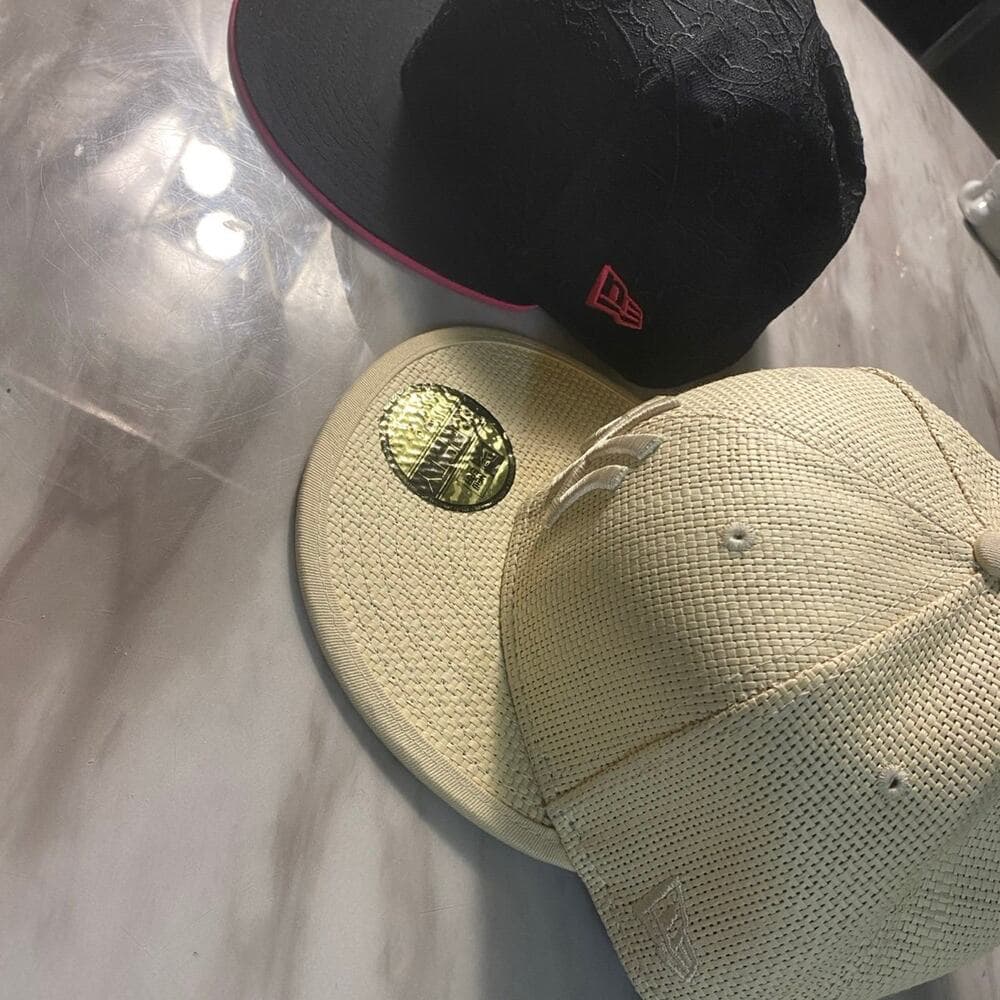 2 New Era Hats - Thumbnail 2
