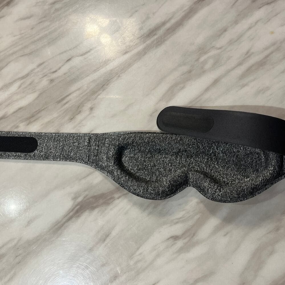 2 Solid Black Travel Accessory Blindfold - Thumbnail 3