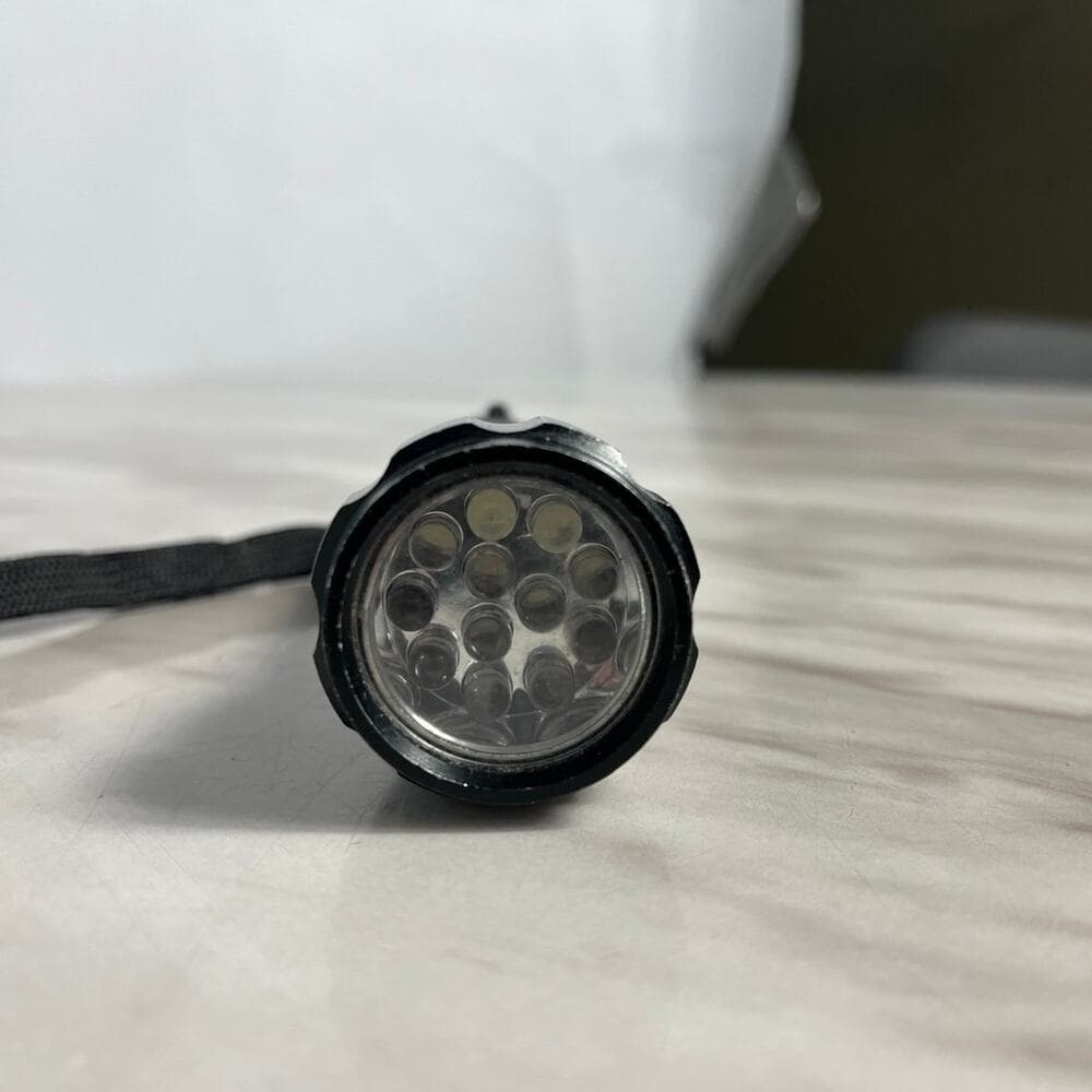 Defiant Mini Flashlight - Thumbnail 2