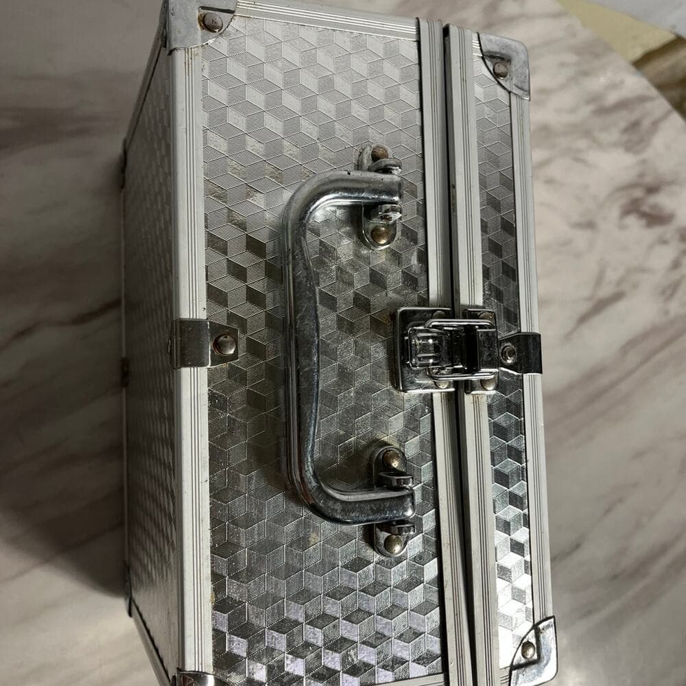 Protective Hard Sliver Case for Storage - Thumbnail 5