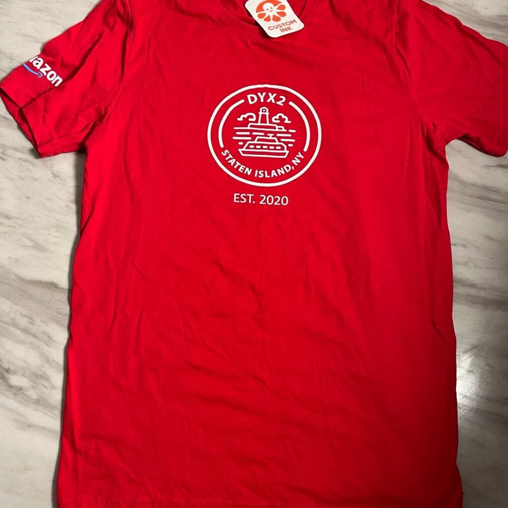Canvas Red Amazon Staten Island T-Shirt Size L