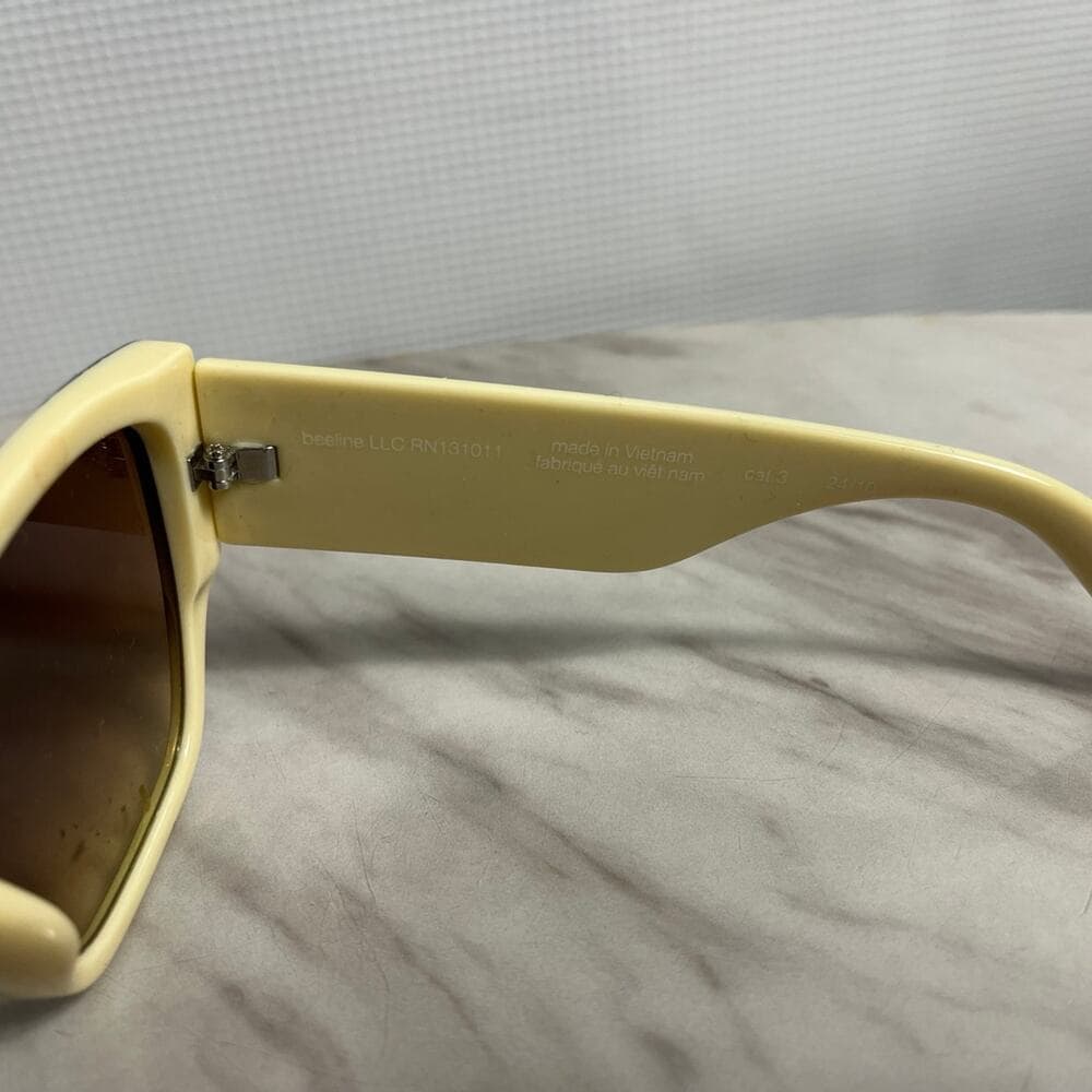 Sunglasses - Thumbnail 4