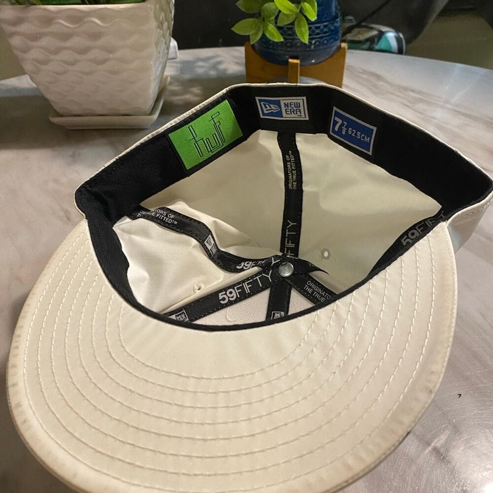 New Era Hat Size 7 7/8 - Thumbnail 5