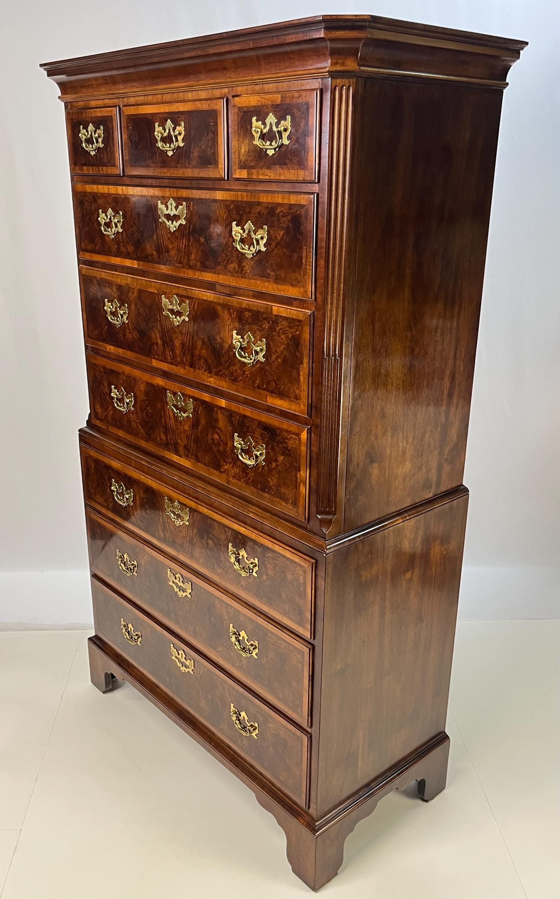 Henredon Aston Court Banded Mahogany and Burlwood Chest on Chest - Thumbnail 3