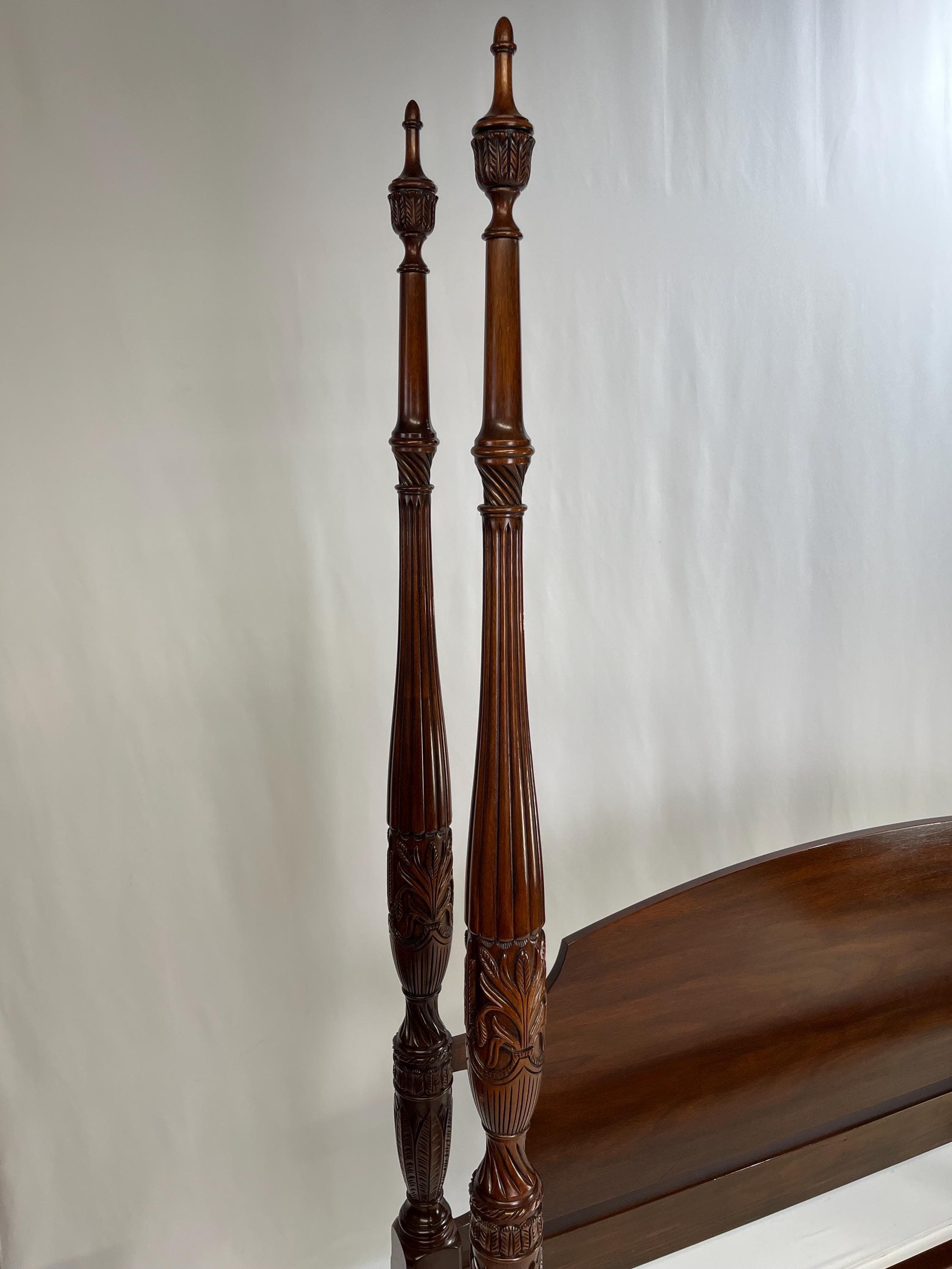 Henkel Harris Virginia Galleries Solid Mahogany Rice Carved Queen Bed - Thumbnail 6