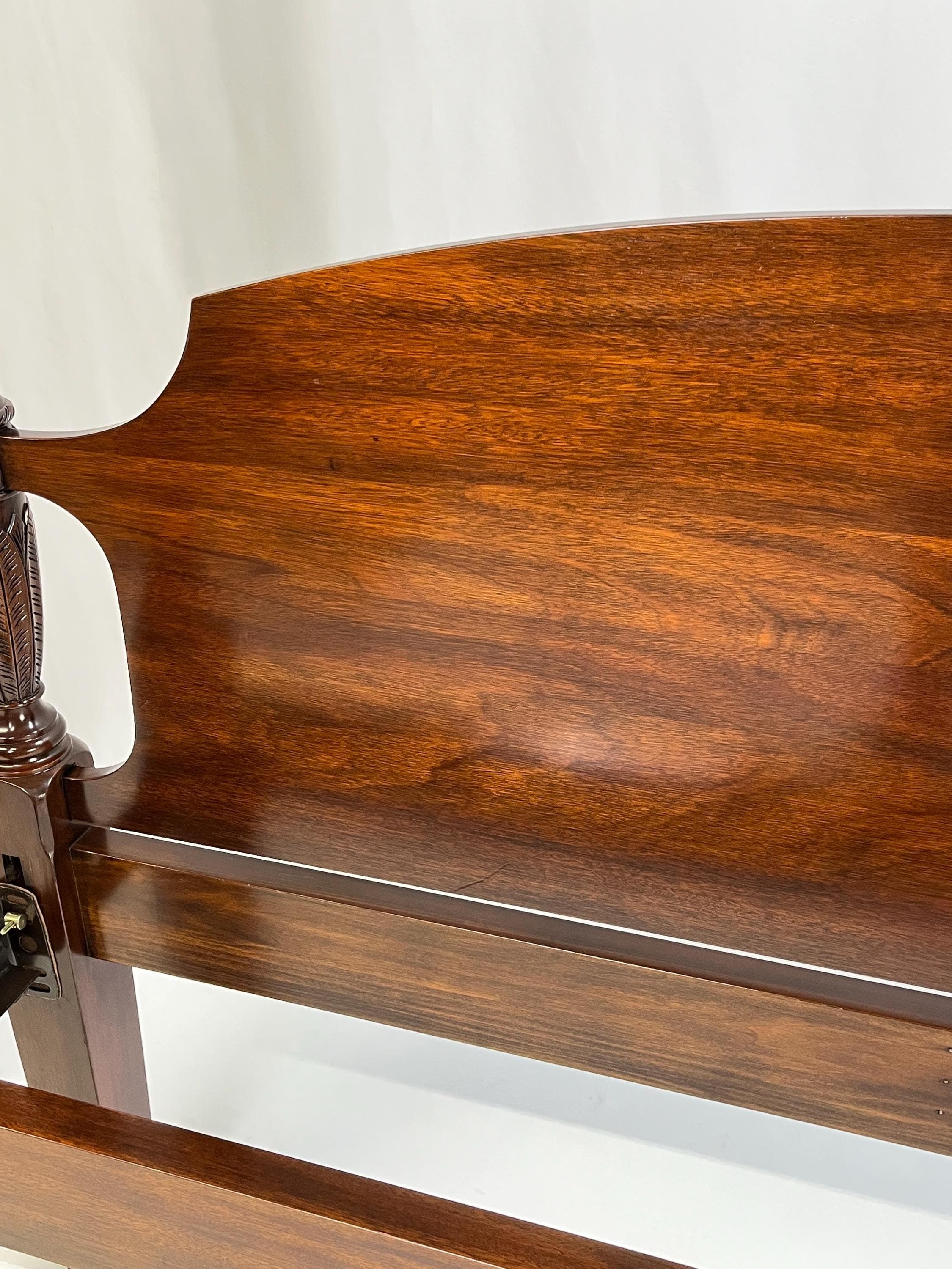 Henkel Harris Virginia Galleries Solid Mahogany Rice Carved Queen Bed - Thumbnail 13