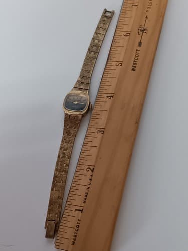 Vintage Hamilton Woman's 17 Jewel Wrist Watch - Thumbnail 6