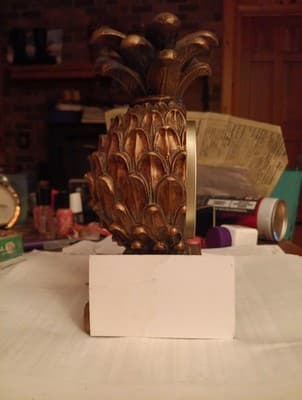 Decorative Quartz Shelf Mantle Desk Clock Pineapple Gold Toned Works Roman... - Thumbnail 5