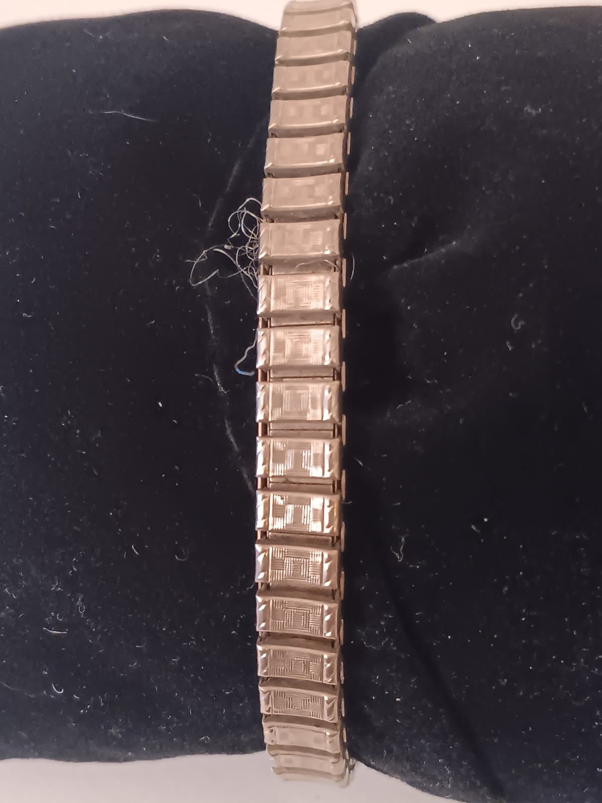 Vintage Womans Bulova Mechanical Wrist Watch 10k Rolled Gold Plate V1819... - Thumbnail 2