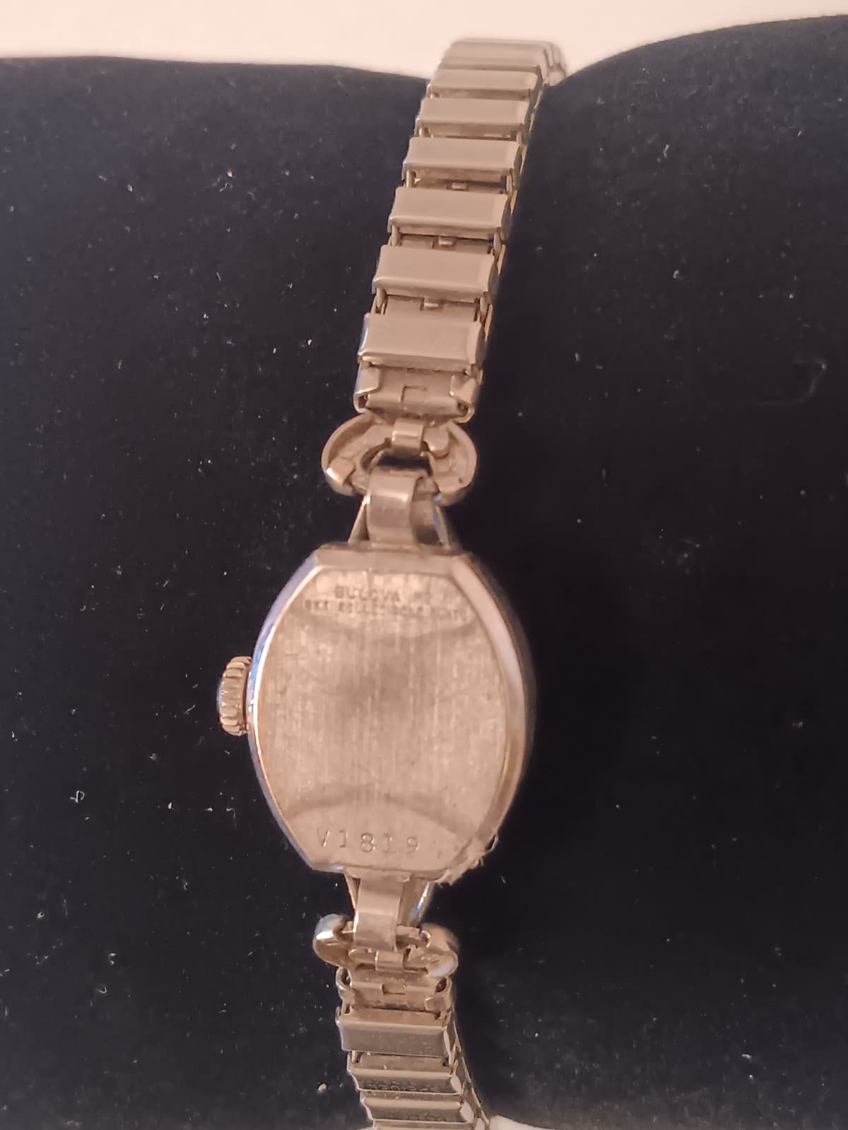 Vintage Womans Bulova Mechanical Wrist Watch 10k Rolled Gold Plate V1819... - Thumbnail 4