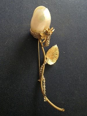 Vintage Hattie Carnegie Rare Rose MOP Gold Filled Crystal Bee Broach Signed - Thumbnail 7