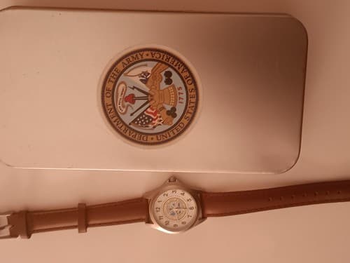 VINTAGE WOMANS DEPT OF THE ARMY WRIST WATCH ARMED FORCES NEW - Thumbnail 4