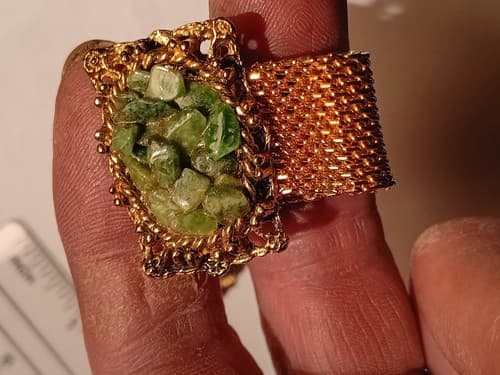VTG MCM Cuff Links Men’s Green Jade Style Stone & Gold Tone Wraparound Mesh - Thumbnail 5