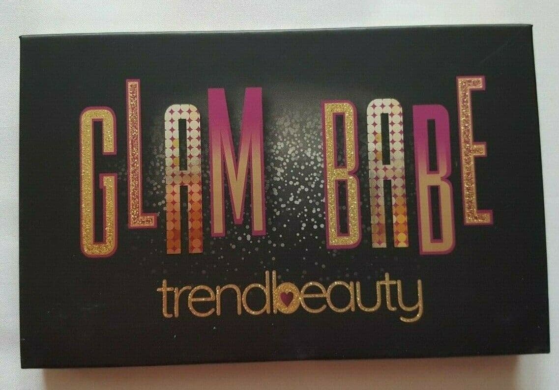 Glam Babe 15 Color Eyeshadow Palette in Countertop Display - Thumbnail 3