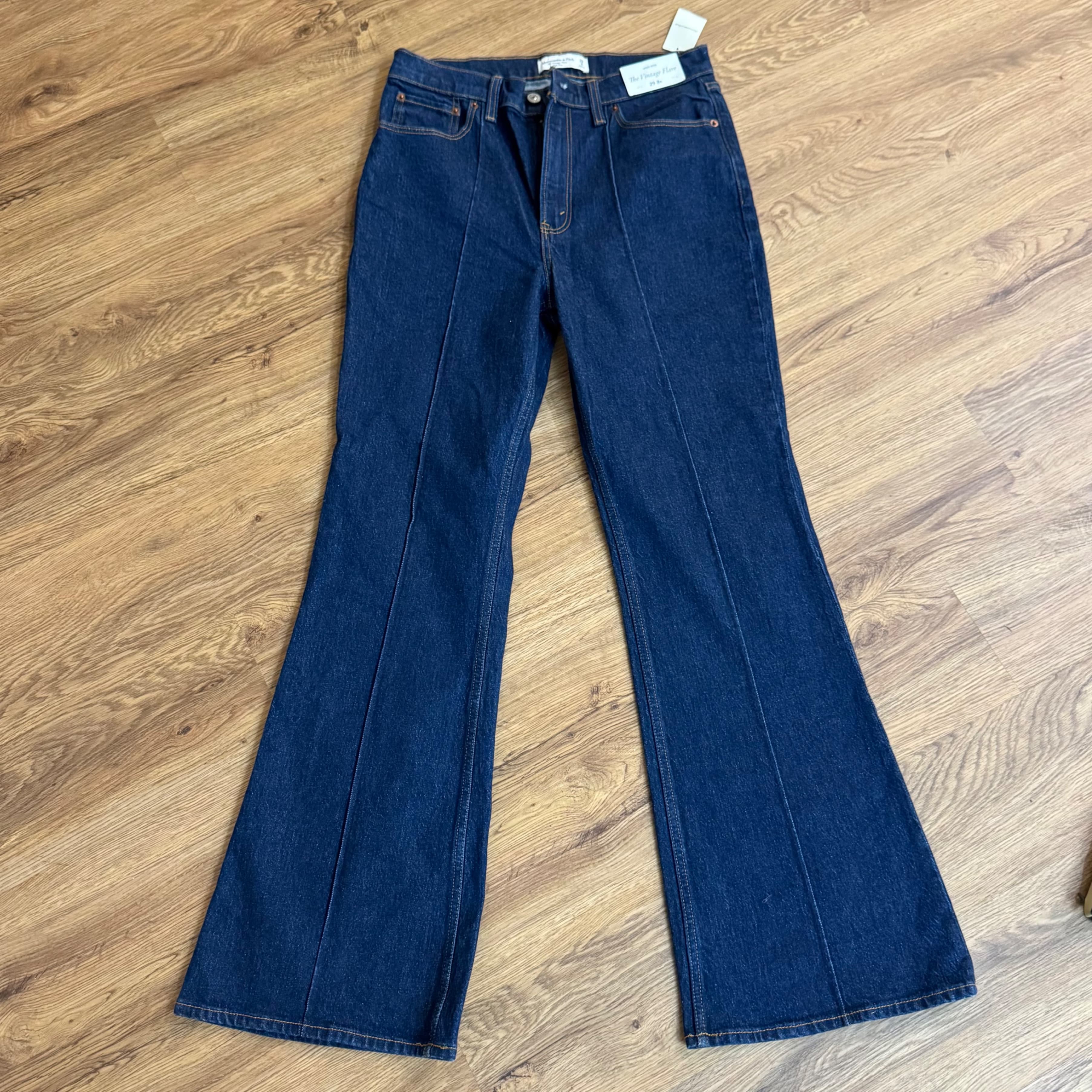 Abercrombie & Fitch The Vintage Flare High Rise Jeans 29 8R NWT