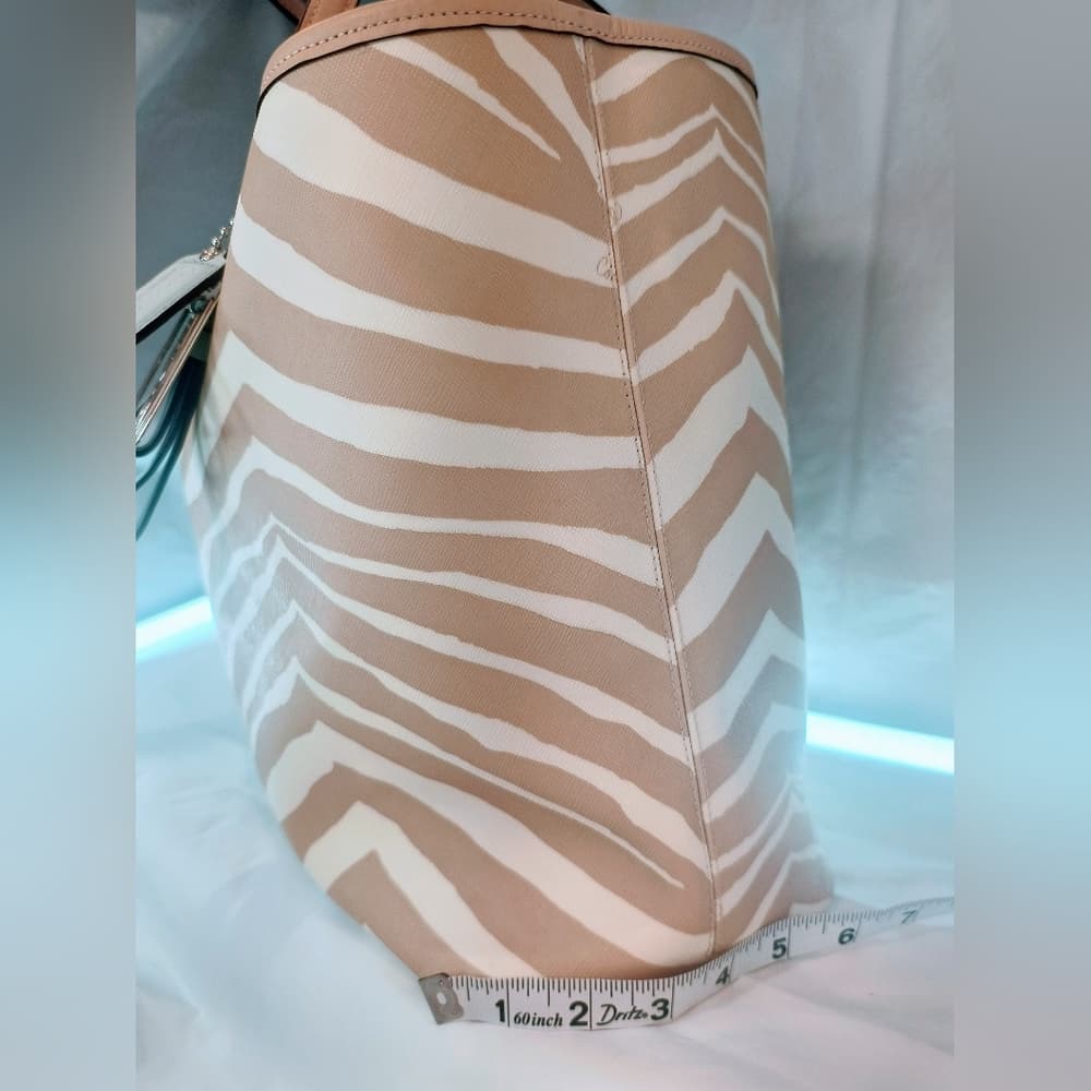COACH Park Tan & Cream Zebra Print Metro Tote, F26983 - Thumbnail 10
