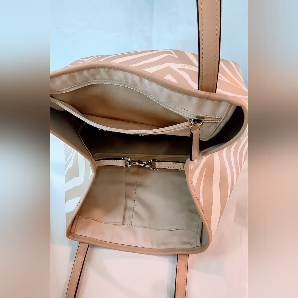 COACH Park Tan & Cream Zebra Print Metro Tote, F26983 - Thumbnail 8