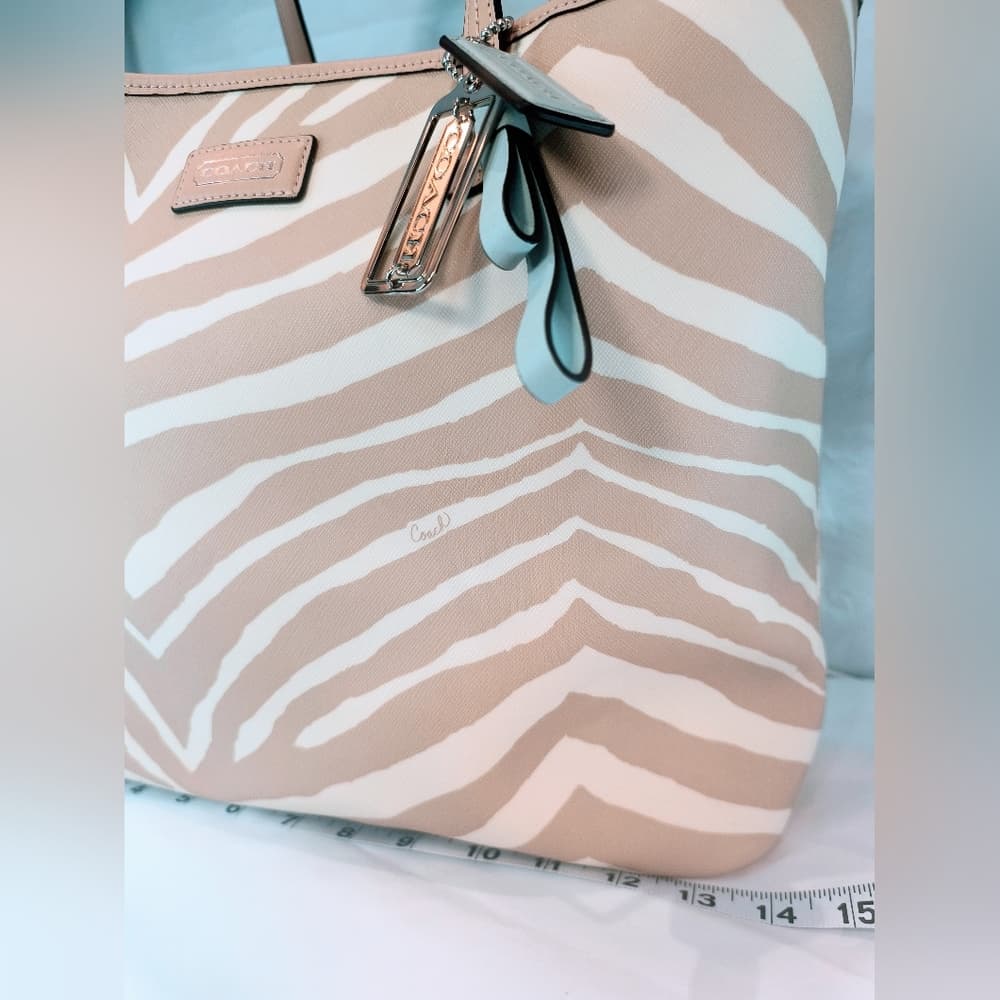 COACH Park Tan & Cream Zebra Print Metro Tote, F26983 - Thumbnail 9