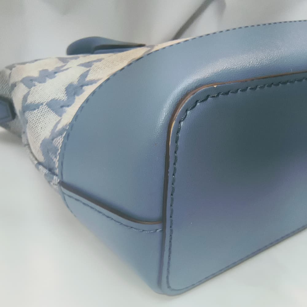 MICHAEL KORS Hyde Small Canvas & Leather Satchel / Crossbody in Denium Blue - Thumbnail 6