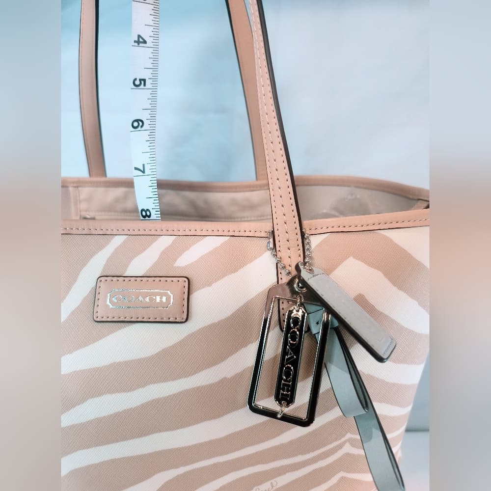 COACH Park Tan & Cream Zebra Print Metro Tote, F26983 - Thumbnail 12