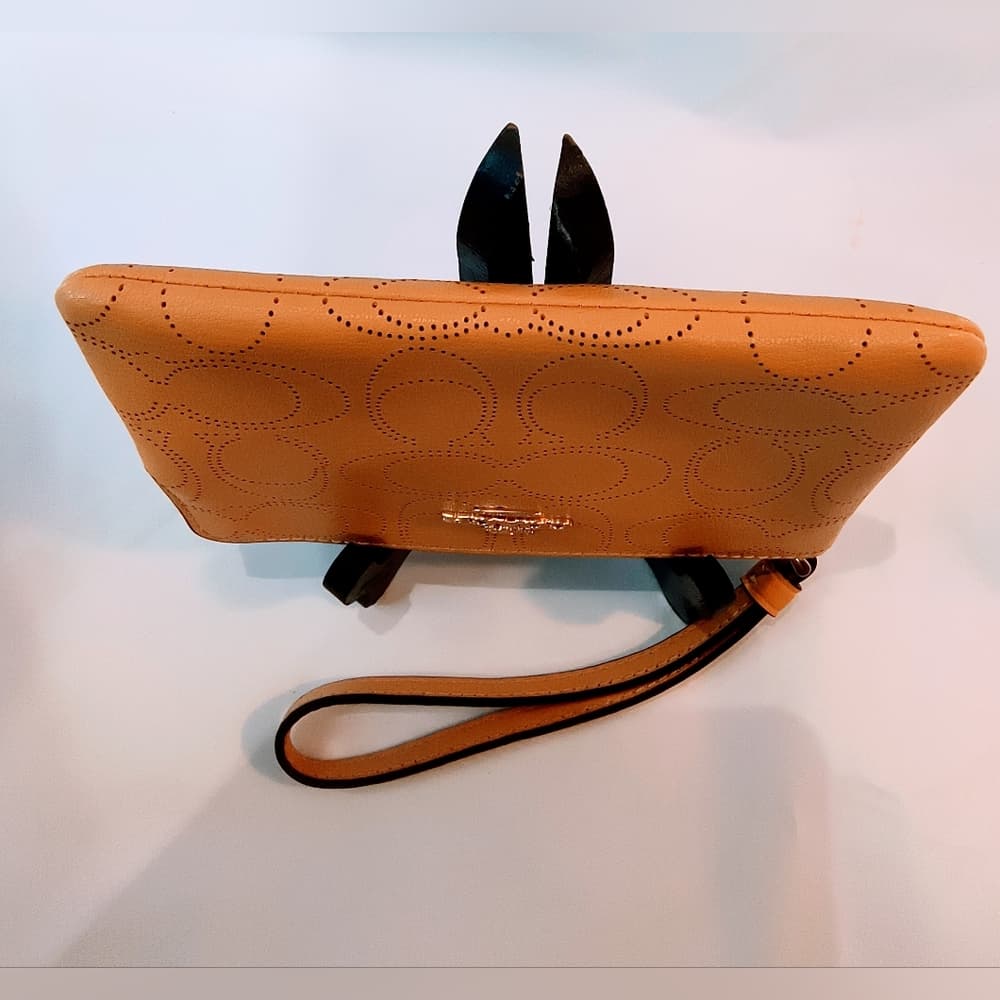 NWOT COACH Perforated Leather Corner Zip Wristlet in Honey/Tan Color - Thumbnail 5