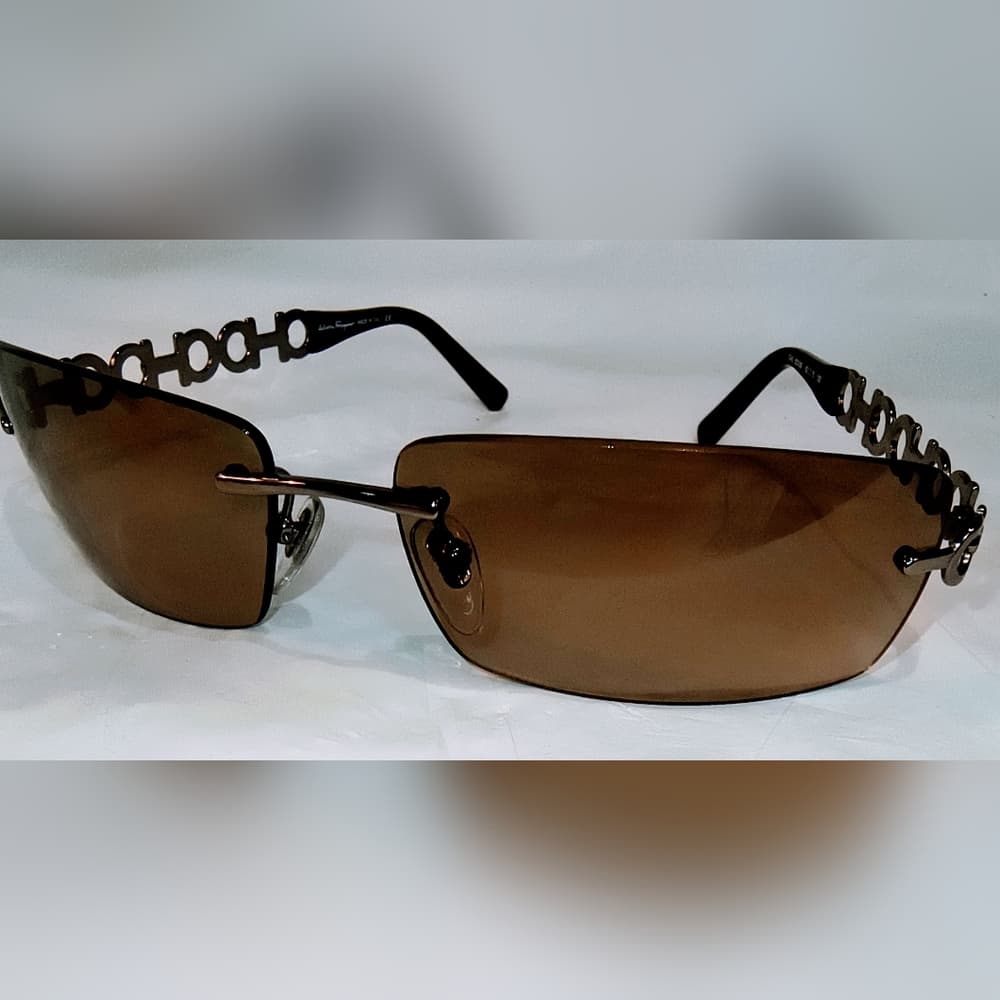FERRAGAMO - Salvatore Ferragamo Brown Sunglasses with Muted Silver Frames & Case - Thumbnail 2