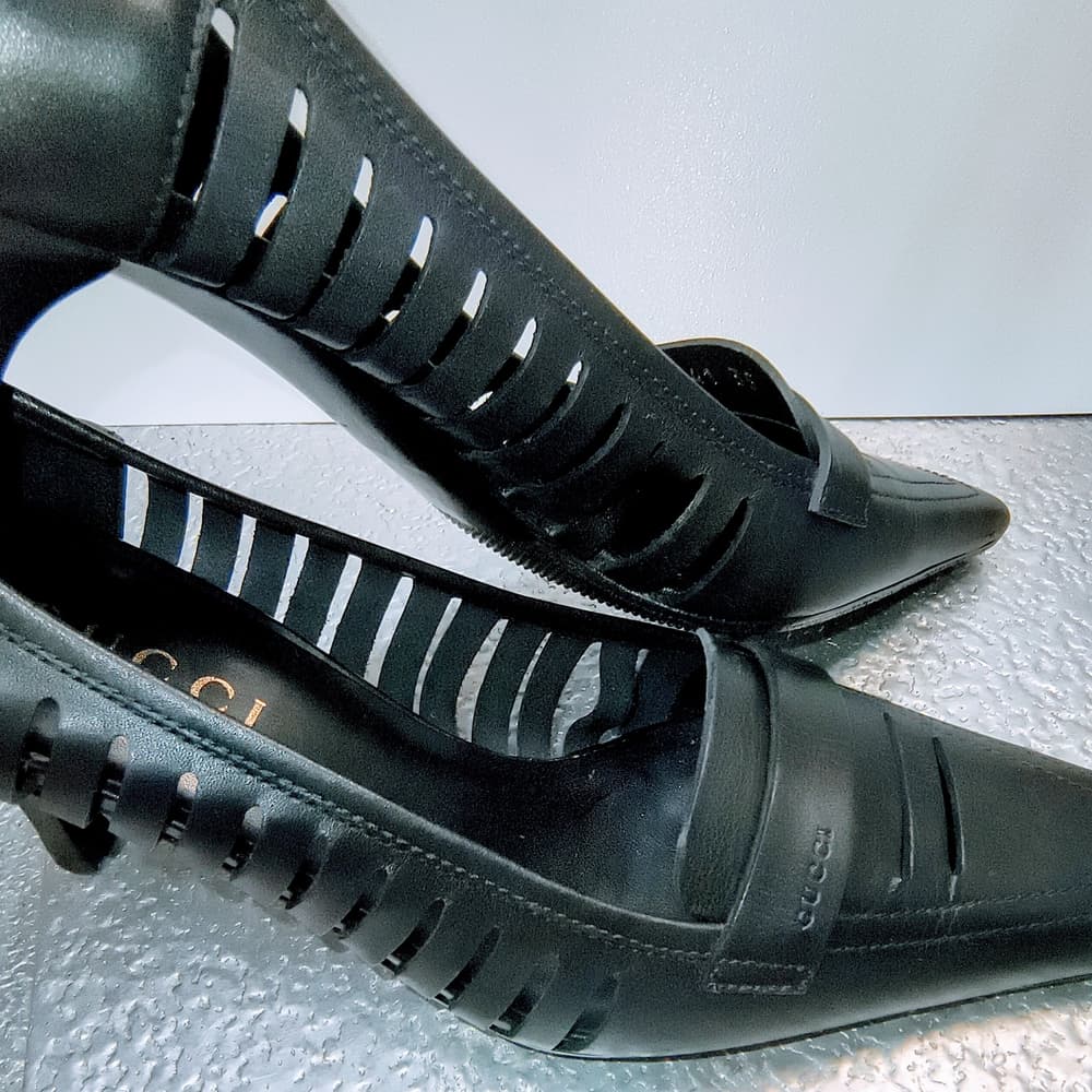 GUCCI Black Leather Laser Cut Square Toe Pumps, Size 35 - Thumbnail 8