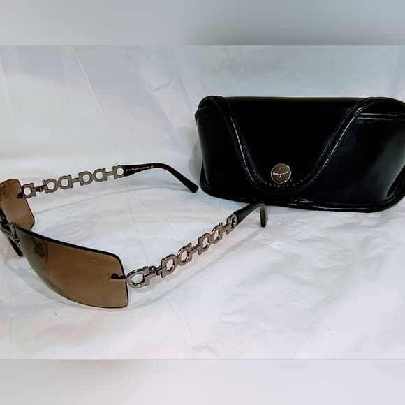 FERRAGAMO - Salvatore Ferragamo Brown Sunglasses with Muted Silver Frames & Case - Thumbnail 14