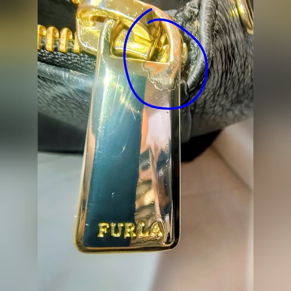 FURLA Black Leather Women's Tote / Top Handle Satchel with Gold-toned Hardware - Thumbnail 9