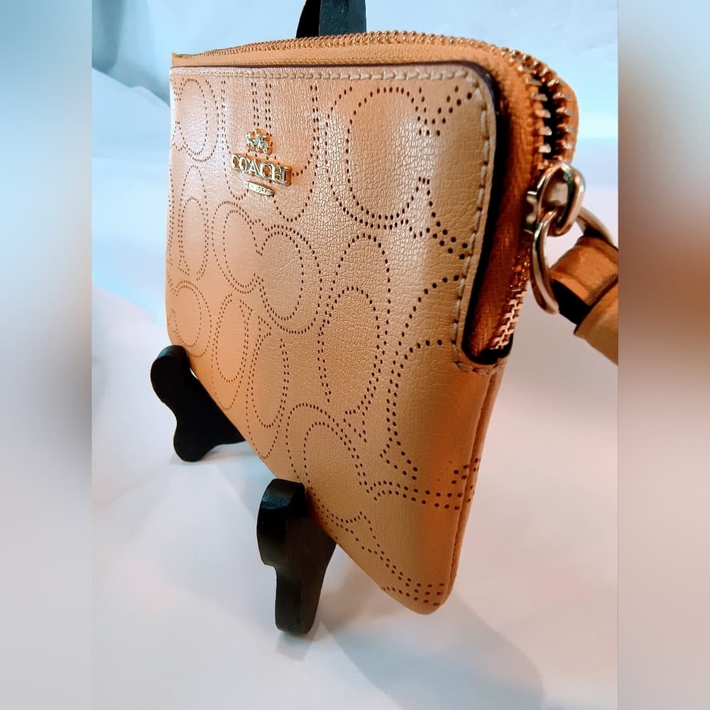 NWOT COACH Perforated Leather Corner Zip Wristlet in Honey/Tan Color - Thumbnail 11