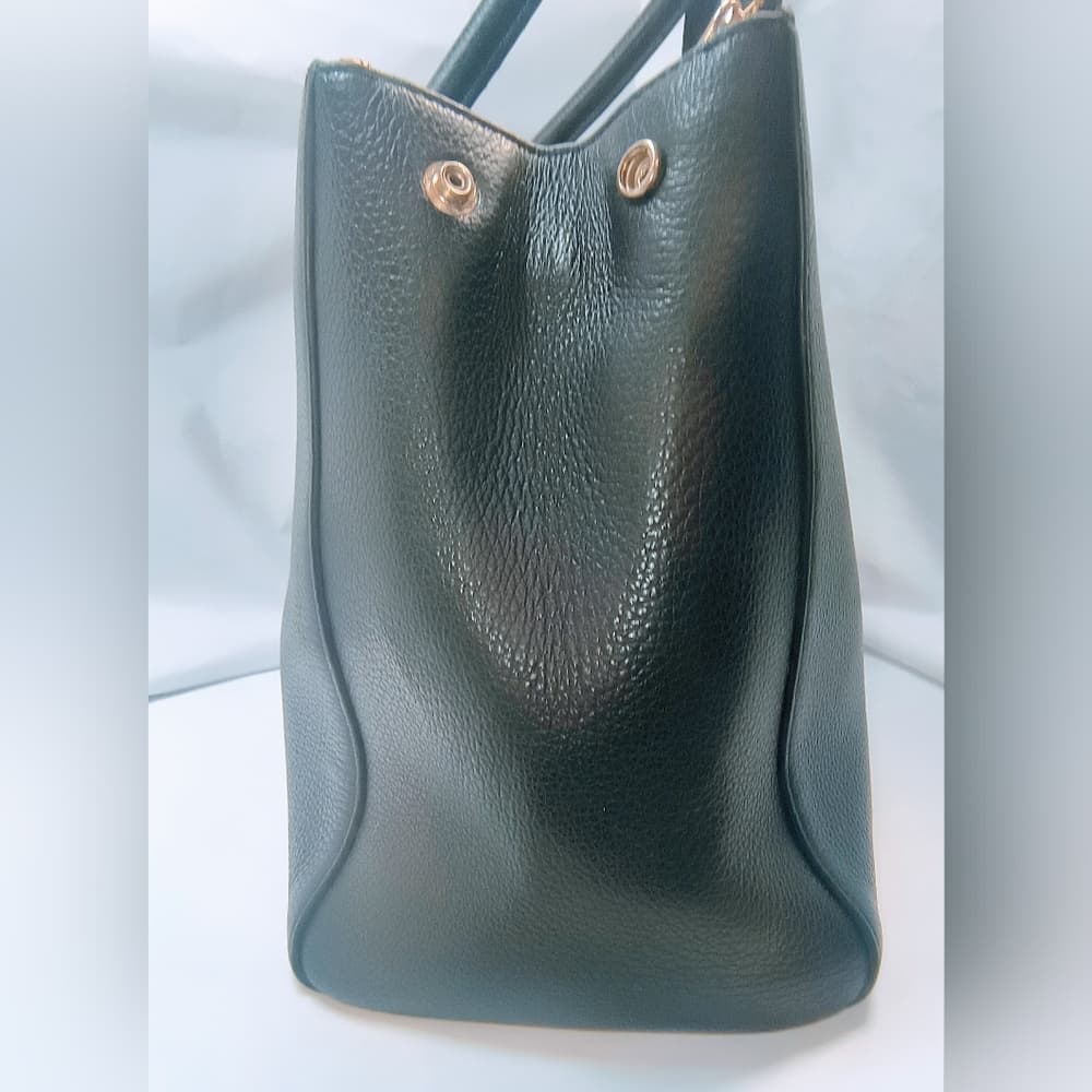FURLA Black Leather Women's Tote / Top Handle Satchel with Gold-toned Hardware - Thumbnail 4