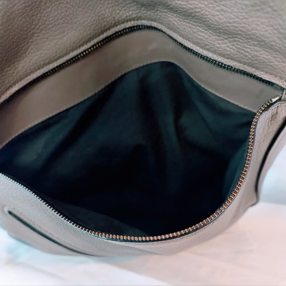MARC JACOBS Serpentine Hobo Bag in Grey Leather - Thumbnail 4
