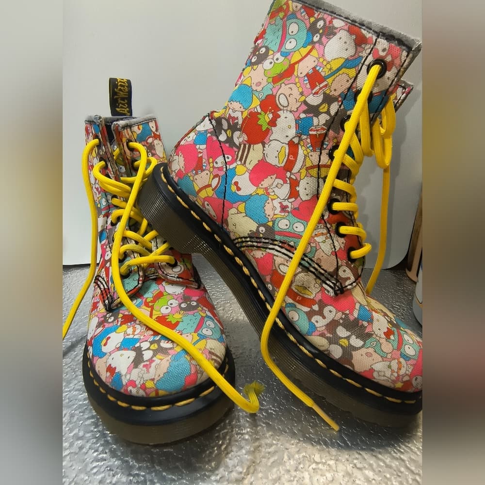 DR. MARTENS x Hello Kitty & Friends 1460 Canvas Boots, Limited Edition, Size 6 - Thumbnail 12