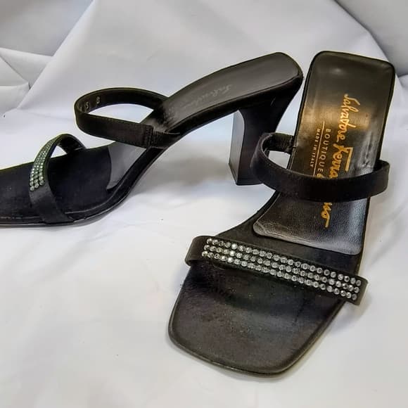 FERRAGAMO - Salvatore Ferragamo Satin & Crystal-Embellished Block Heel Sandals - Thumbnail 15