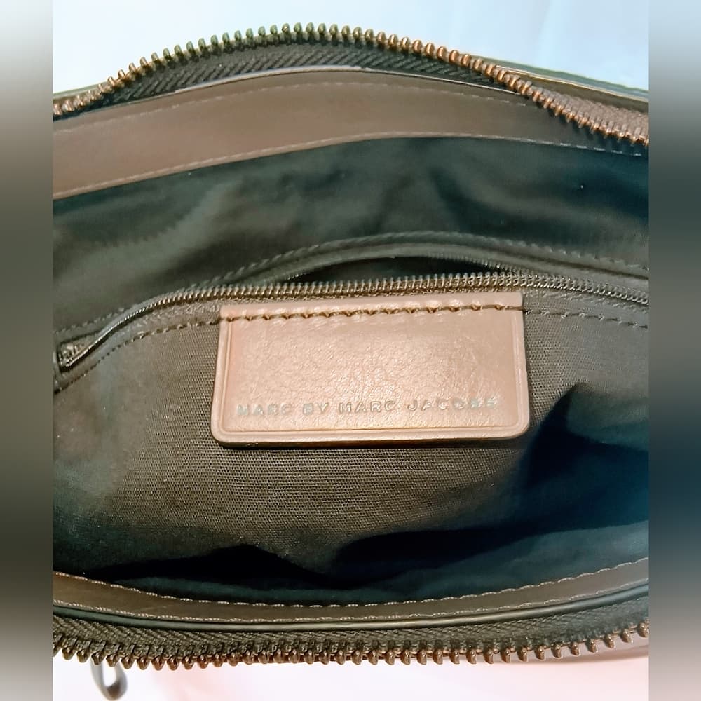 MARC JACOBS Serpentine Hobo Bag in Grey Leather - Thumbnail 12