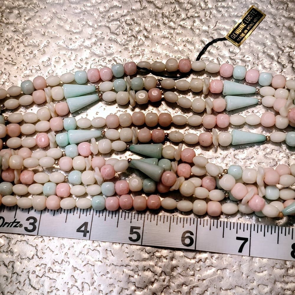Vintage Circa 1950-1960 Genuine Lucite Costume Jewelry Pastel Beaded Necklace - Thumbnail 4