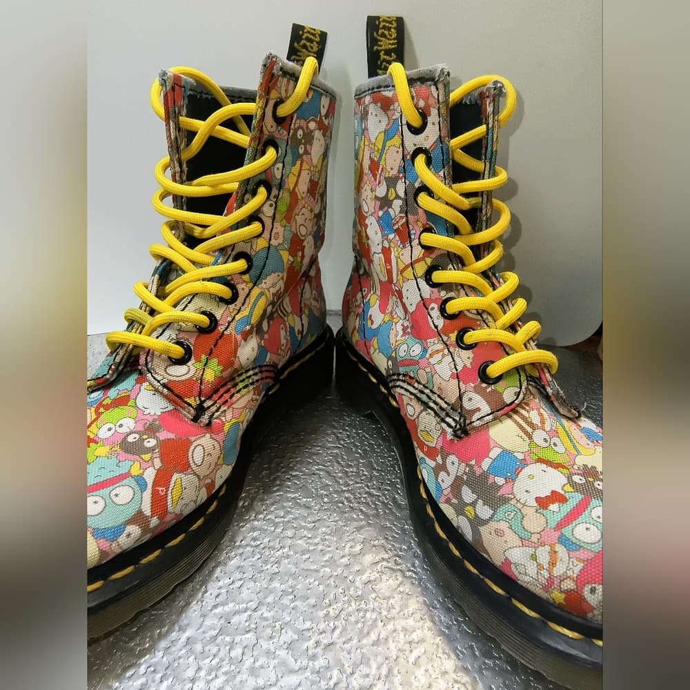 DR. MARTENS x Hello Kitty & Friends 1460 Canvas Boots, Limited Edition, Size 6 - Thumbnail 3