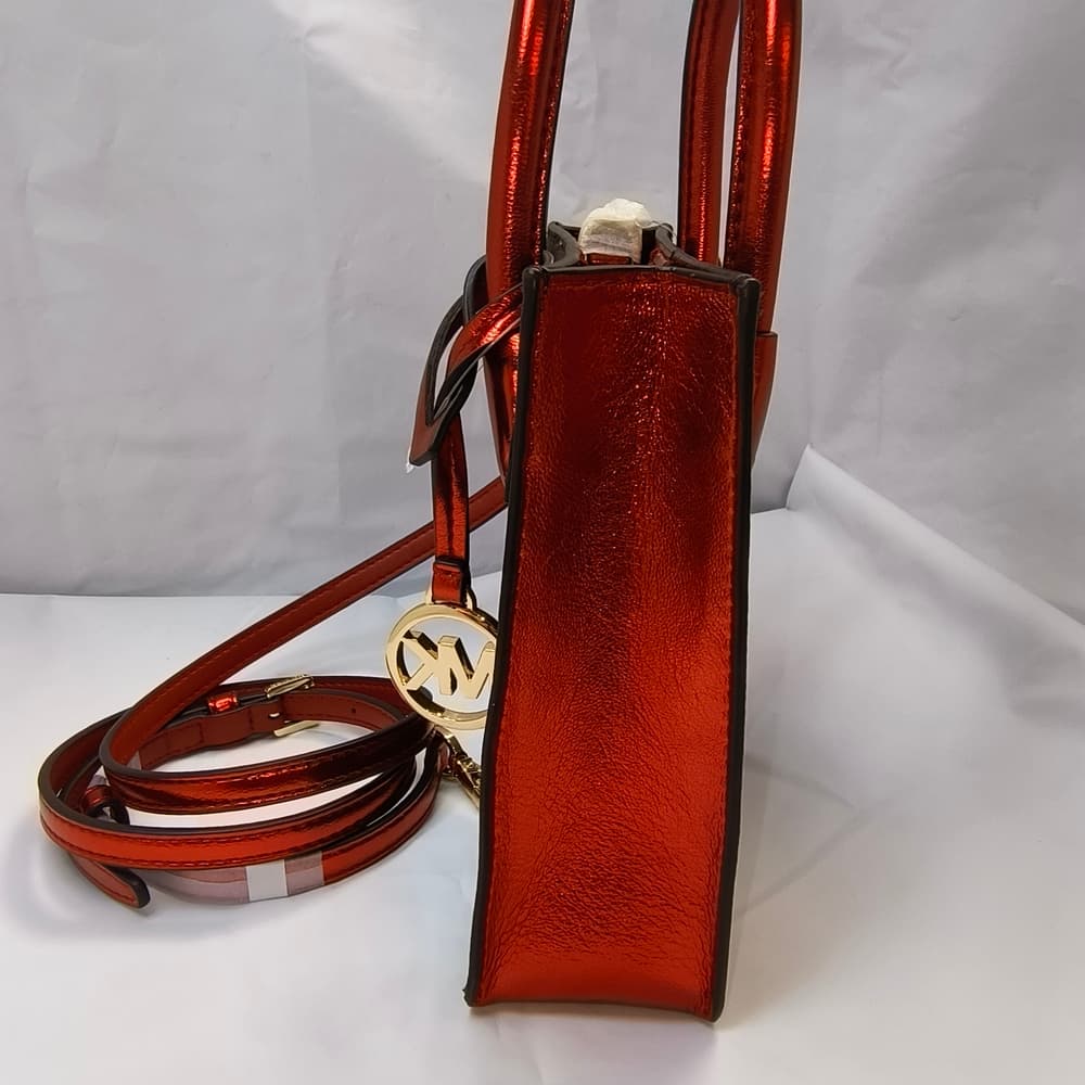 MICHAEL KORS Mercer Extra-Small Signature Logo Crossbody Bag in Metallic Red - Thumbnail 3