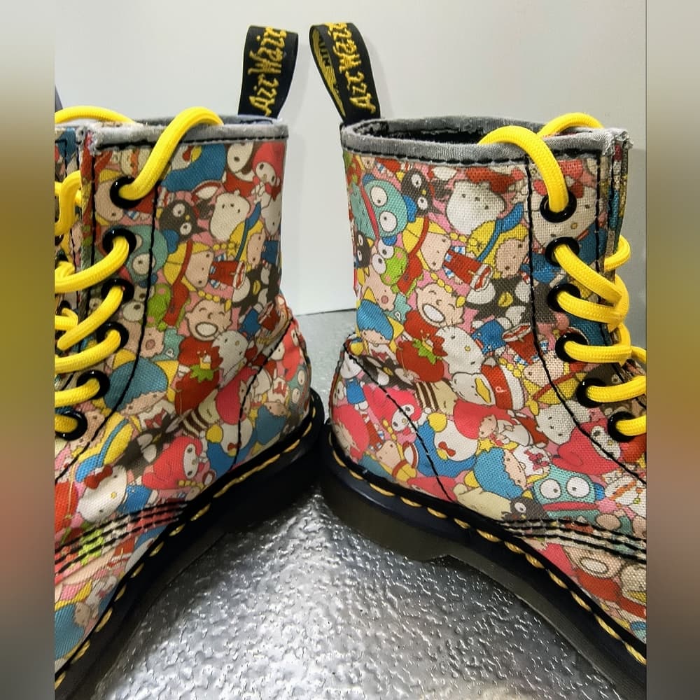 DR. MARTENS x Hello Kitty & Friends 1460 Canvas Boots, Limited Edition, Size 6 - Thumbnail 4